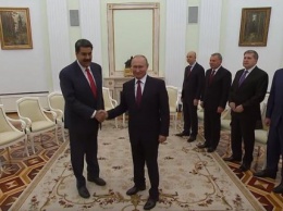 Путин заверил президента Венесуэлы в поддерке и пообещал ему помощь