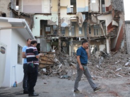 Землетрясение в Стамбуле - десятки пострадавших и сотни поврежденных зданий
