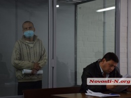 Сын, сбросивший свою мать с 7 этажа в Николаеве, останется в СИЗО