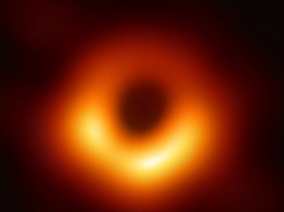 Астрономы увидели, как черная дыра разорвала звезду