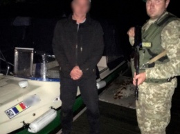 Украинские пограничники задержали румынский катер, пересекший границу на Дунае