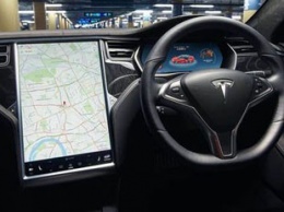 Автомобили Tesla получили крупнейшее обновление