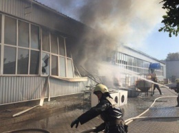В Сумах на предприятии по изготовлению пробок произошел взрыв и пожар