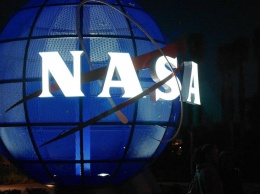 NASA посоветовали не помогать России создавать базу на Луне