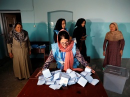 На избирательных участках в Афганистане произошли взрывы