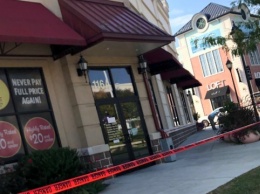 В США копы застрелили мужчину, устроившего резню в торговом центре