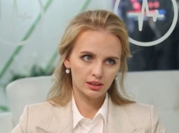 Bloomberg: Дочь Путина провела тайную встречу с генетиками