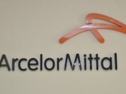 ArcelorMittal может продать железорудные активы в Канаде, - СМИ