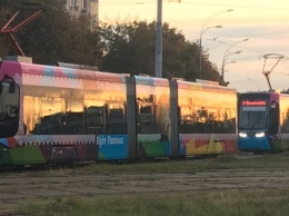 В Киеве спустя три месяца запустили движение скоростного трамвая: как это было