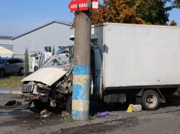 В Днепре на Богдана Хмельницкого случилось два ДТП с грузовиками