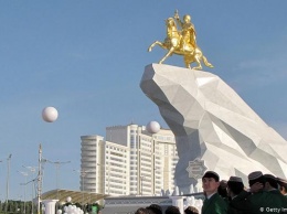 Зачем президенту Туркмении Бердымухамедову двухпалатный парламент?