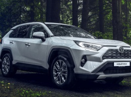 Новый RAV4 для России: раскрыты цены и комплектации