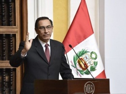 Кризис в Перу: президент и парламент отстранили друг друга от власти