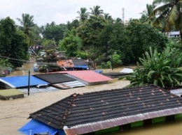 Во время мощного наводнения погибли более 160 человек