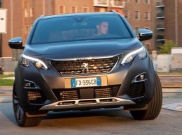 Кроссовер Peugeot 3008 получил спецверсию (ФОТО)