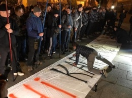 Украину захлестнули протесты из-за подписания