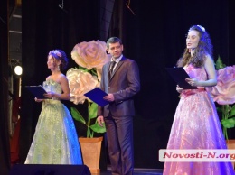 В Николаеве состоялся праздничный концерт ко Дню работников образования