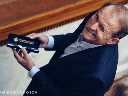 Фото Медведчука с ручкой от Госдепа назвали гениальным