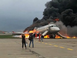 "Кто-то из пассажиров открыл...": пилот сгоревшего в Москве самолета рассказал о причинах катастрофы