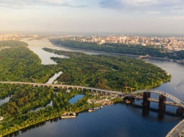 В Киеве на Подольский мост выделили более 500 млн гривен и построили три км дороги