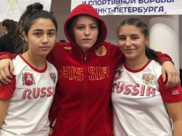 Крымчанки завоевали две «бронзы» на международном турнире по женской борьбе