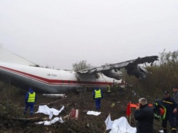 Крушение самолета под Львовом: Двух пострадавших уже прооперировали