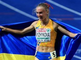 Рыжикова пыталась зацепиться за медаль, но ее финал закончился новым рекордом мира