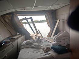 На границе с Одесской области грузовое судно протаранило пассажирский лайнер