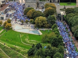 В столице Шотландии проходит многотысячный марш за независимость