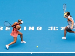 Украинка Ястремская уступила в финале теннисного турнира в Пекине в парном разряде