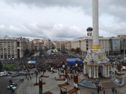 На Майдане собралось 10 тыс. человек - полиция
