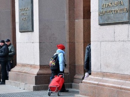 Эксперт указывает на абсурдность районных рад в Киеве
