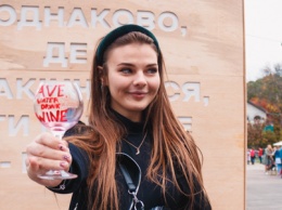 Как фестивальщики Киева дегустировали более 300 сортов вин на Kyiv Food and Wine Festival