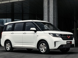 Китайцы показали убийцу «Ларгуса» Wuling Hong Guang Plus