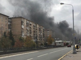 Видео: в Москве в тоннеле загорелся автобус