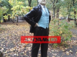 В Запорожье Ленина заменили на одного из президентов Украины: как выглядит