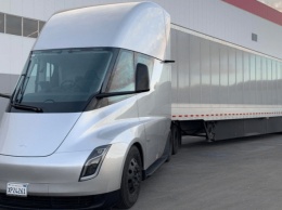 Электрические грузовики Tesla Semi заменят дизельные фуры в PepsiCo