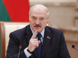Лукашенко: Мы оставили Зеленского один на один с Донбассом