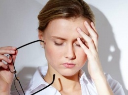 Медики рассказали почему осенью болит голова и как с этим бороться