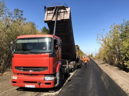 Продолжается ремонт трассы Пологи-Андреевка-Бердянск