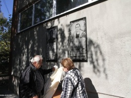 В Николаеве открыли памятные доски двум воинам-защитникам Украины, - ФОТО