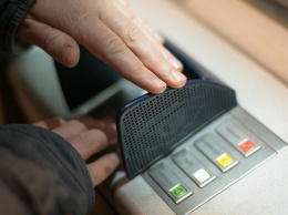 Никаких реквизитов: в Украине появятся безопасные банковские карты
