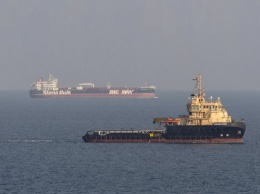 У побережья Саудовской Аравии взорвался иранский танкер