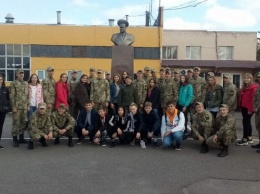 В Кривом Роге лицеисты и гимназисты осваивали азы военной службы