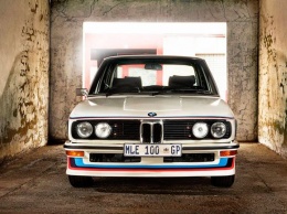В сети показали восстановленный BMW 530 Motorsport Limited Edition 1976 года (ФОТО)