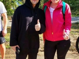 Появилось фото Зеленского на пробежке в киевском парке с iPhone последней модели