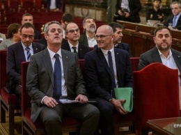 Каталонские политики получили 100 лет тюрьмы за референдум о независимости