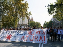 Барселону охватили массовые протесты: демонстранты заблокировали аэропорт