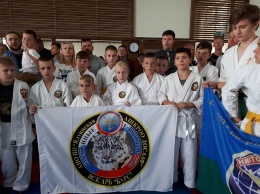 Юные бойцы из Ялты завоевали 2 золотых, 3 серебряных и бронзовую медали состязаний по АРБ