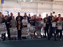 На чемпионате Украины по кикбоксингу спортсмены Луганщины завоевали 21 медаль